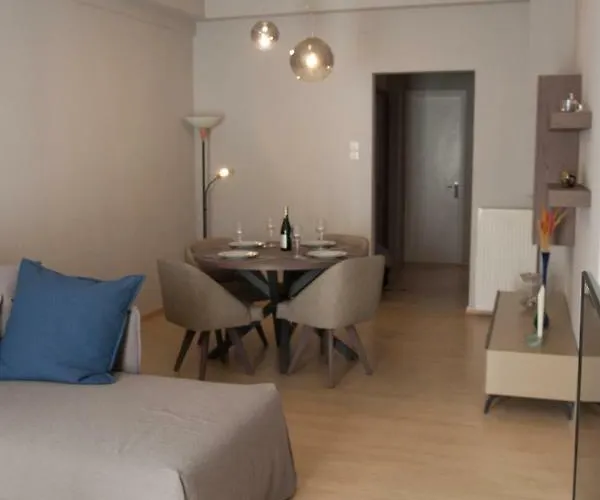Appartamento Stylish Zoi's Next To Helexpo, White Tower *